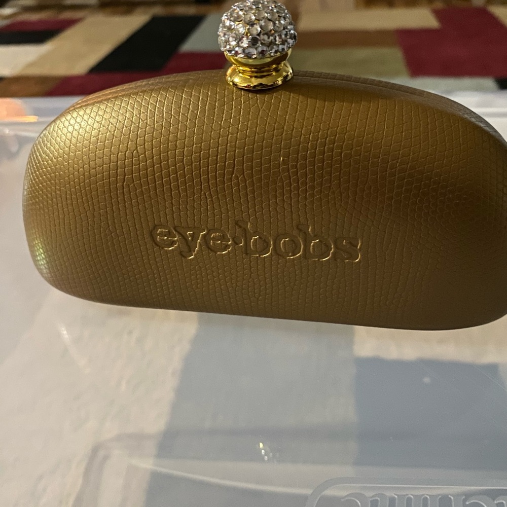 Eyebobs Gold Clamshell Glasses Case
